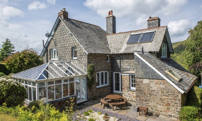 Oare Cottage | Oare Manor Cottage, Oare