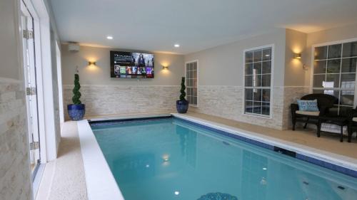 The Colony House | Oasis - Indoor Swimming Pool