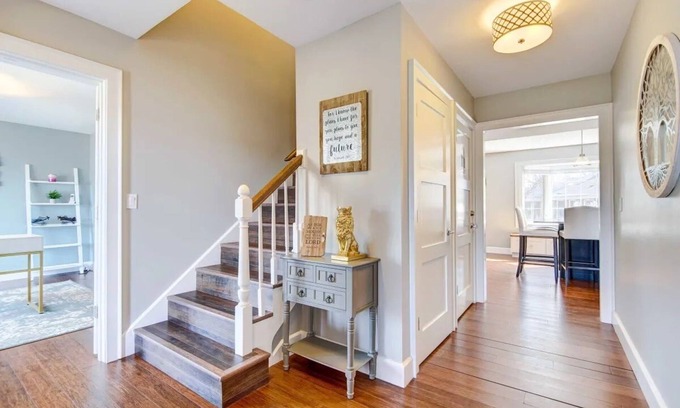 Prospect Heights House | Oasis Near the City - Lakefront Home on a Quiet Cul-de-sac