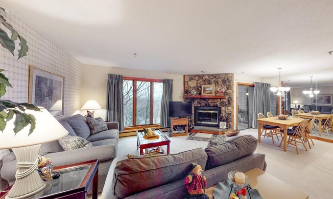 Stratton Mountain Apartment | Ober Tal Getaway