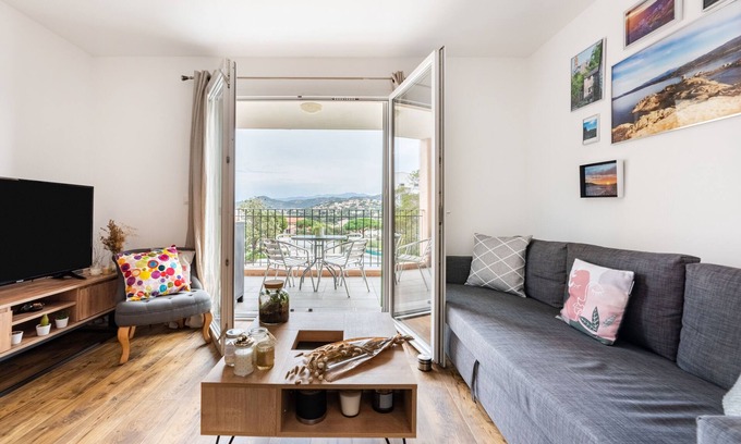 L'Ile-Rousse Apartment | Occi - proche plage - One Bedroom Apartment, Sleeps 4