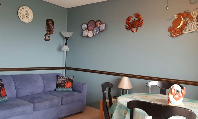Wildwood Crest Condo | Ocean Front Condo, 2 Rooms Eff -Sleeps 6- Nonsmoking rooms