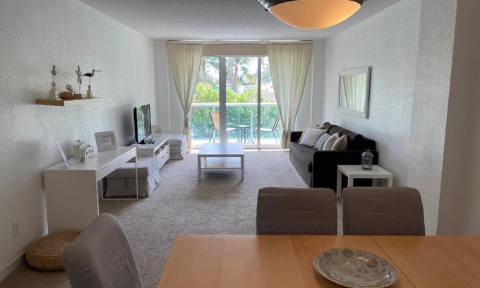 Sunny Isles Beach Apartment | Ocean Reserve 207 - STR 2270