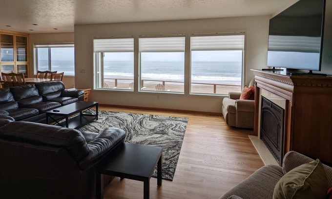 Lincoln Beach House | Ocean's Song