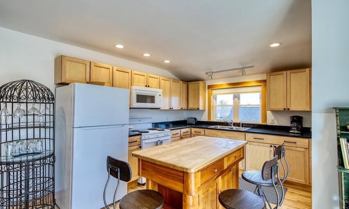 Winter Harbor Apartment | Ocean View Apartment in Winter Harbor