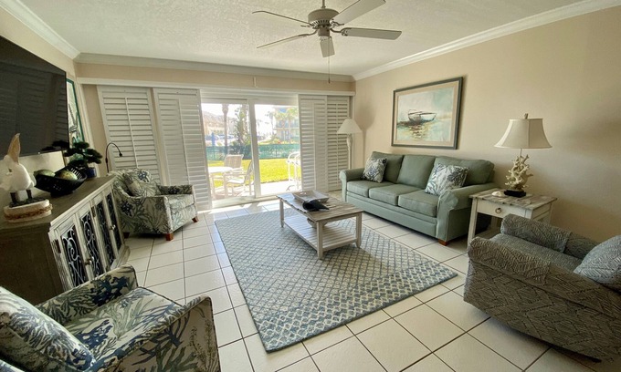 Crescent Beach Condo | Ocean view (pool side) 2 bedroom, 2 bath flat. Corner unit.