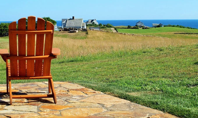 Block Island Cottage | Ocean-View Saltbox at Spar Point Farm Block Island