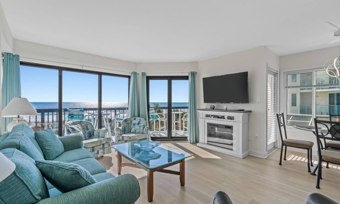 Crescent Beach Condo | Oceanfront 2BR/2BA End Unit w/Spectacular Views