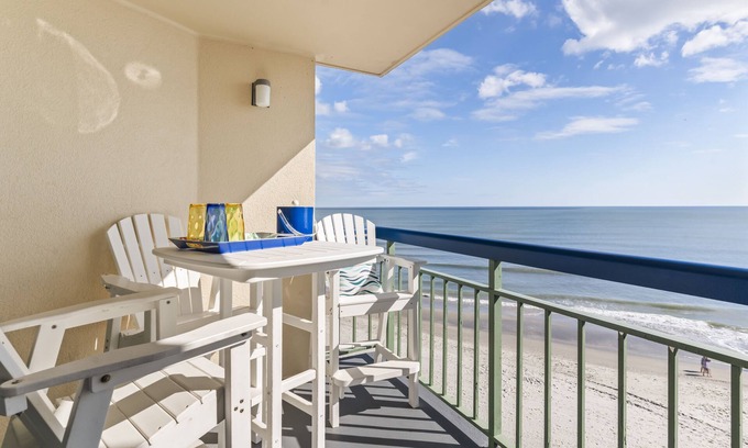 Cherry Grove Beach Condo | OCEANFRONT- 2 Owner Suites -Spacious, Clean and Bright-Walking distance to Pier