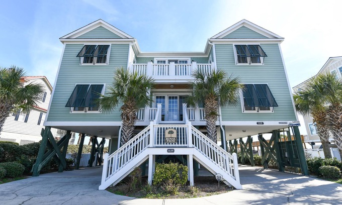 Murrells Inlet House | Oceanfront 7 BR Beach House with a Private Pool! Royal Palm