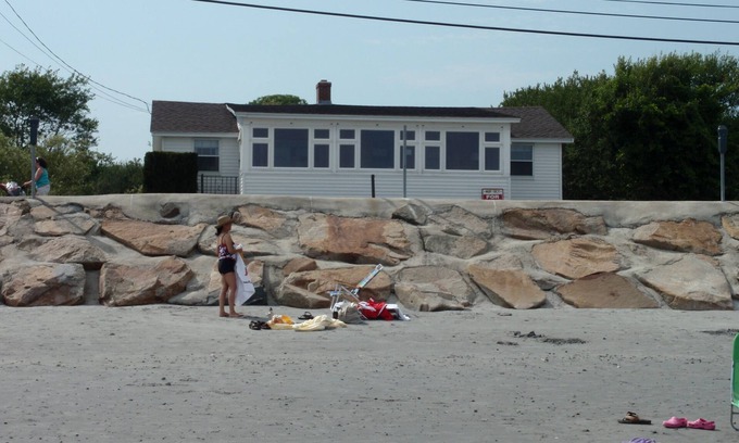 York Beach Cottage | Oceanfront Beach House With Stunning Views, 20' To Beach,
