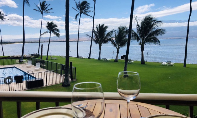 Maalaea Condo | Oceanfront, Luxurious Bed & Bedding, Air Conditioned, fast WiFi!