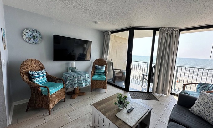 Myrtle Beach Condo | OCEANFRONT! NEW LISTING!- Spacious DIRECT Oceanfront Condo