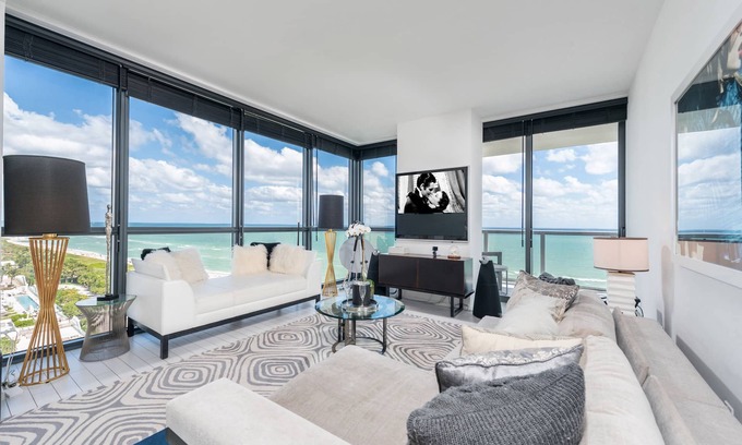 City Center Condo | Oceanfront Private Condo at W South Beach -1229