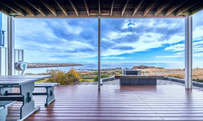 Wirrina Cove House | Oceanfront Retreat Wirrina Cove Fleurieu Coast
