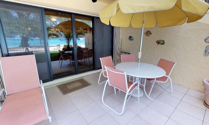 Seven Mile Beach Condo | Oceanfront Serenity on 7 Mile Beach, Ground Floor, Fully equipped Condo