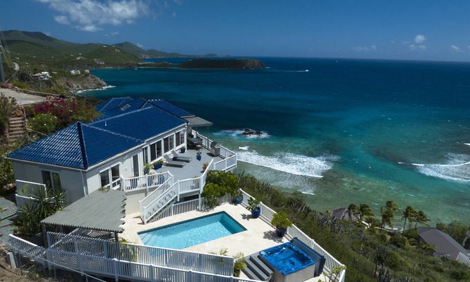 Hart Bay Villa | OCEANFRONT, STUPENDOUS SUNRISE TO SUNSET VIEWS, SEE OUR LAST MINUTE SPECIALS!