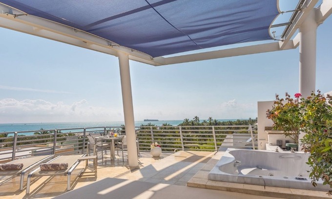 City Center Apartment | OceanFront Ultra Luxury Penthouse 09 Private Rooftop Hot Tub/Steps to Lincoln Rd
