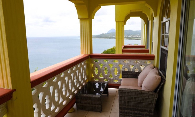 Vieux Fort Apartment | Oceanfront View Private BR Balconies Free Parking