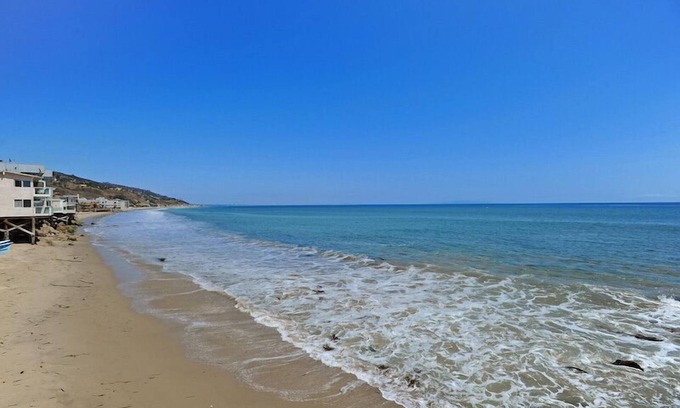 Eastern Malibu Apartment | Oceanfront Views Get-Away Carbon Beach - Starfish