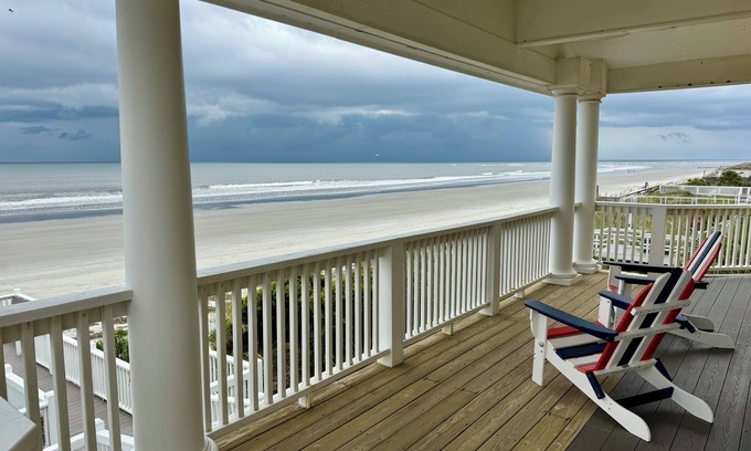Saint Helena Island House | Oceanfront w/sandy beach all day! 4100sq ft. Retreat w/Private walk, Pet’s ok!