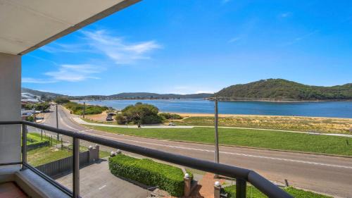 Ettalong Beach House | Oceanside - Ettalong Beach