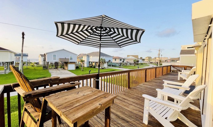 Spanish Grant House | Oceanview Beach House - steps from the beach, really close to Galveston. TipSea!