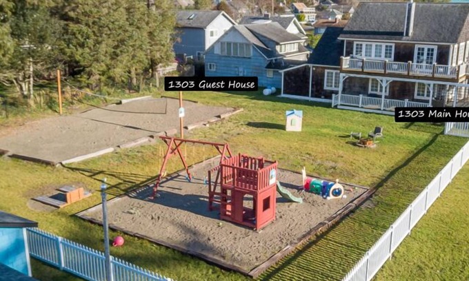 Ocean Park House | OceanView, Hot Tub, Pets OK, Fenced Yard, Playset, VolleyBall (1303B)
