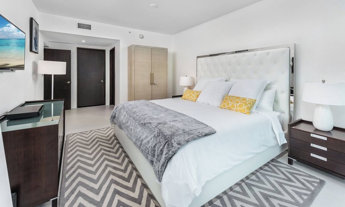City Center Condo | Oceanview Private Condo at The Setai -1901023B