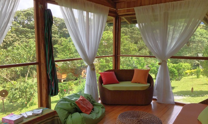 Mindo House | Off-Grid Solar Country House with Natural Pool & Sauna in Mindo Countryside