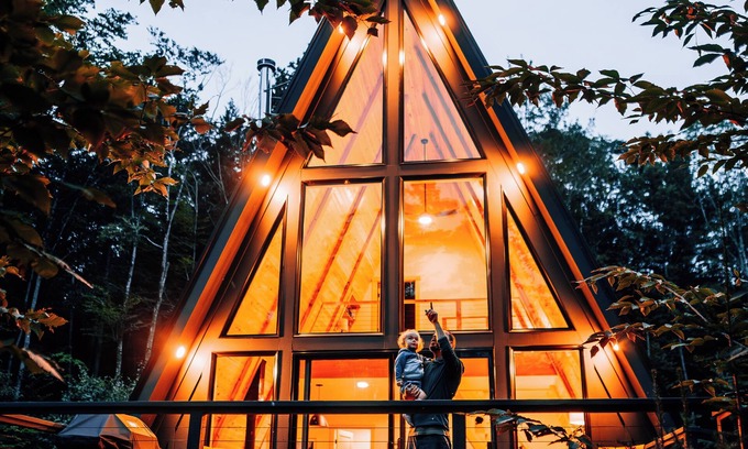 North Jay Cabin | Off-Grid w/Wood Fired Hot Tub - Modern and Cozy - 4 Kayaks Included - 90 Acres
