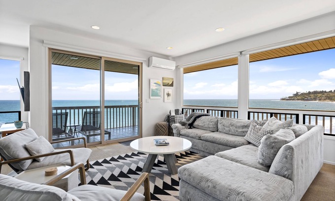 Central Malibu Condo | Offering discounted rate during October 14-18th