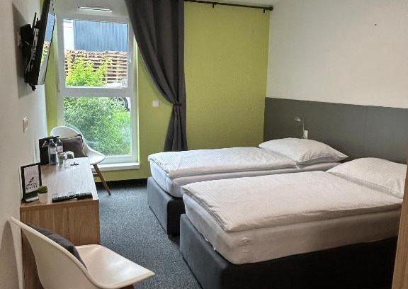 Bad Voeslau Hotel | Office Base Bad Vöslau MOTEL