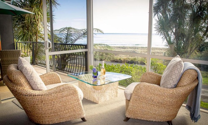 Waiotahi Apartment | Ohiwa Beach Apartments/ Motel