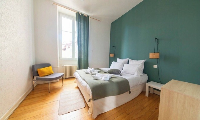 Old Town Apartment | OIQIA Épicure