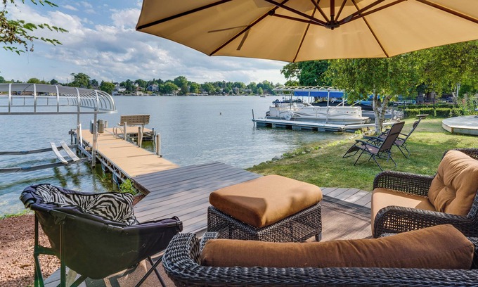 Maplewood Cabin | Okauchee Lake Vacation Rental w/Boat Dock!