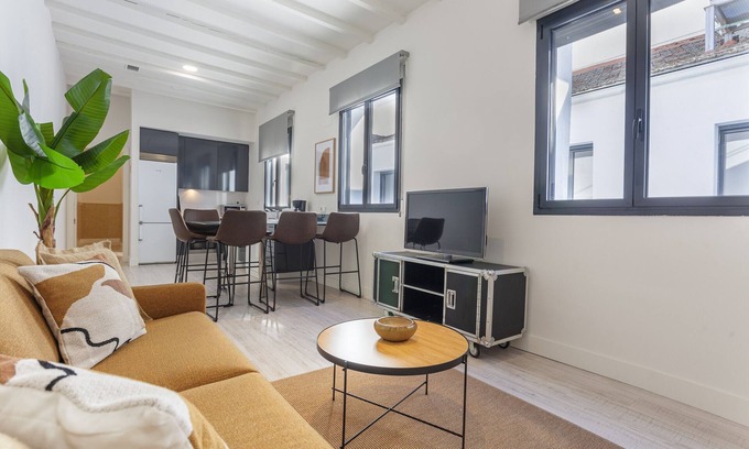 Chamberi Apartment | Olavide XIV apartment in Madrid