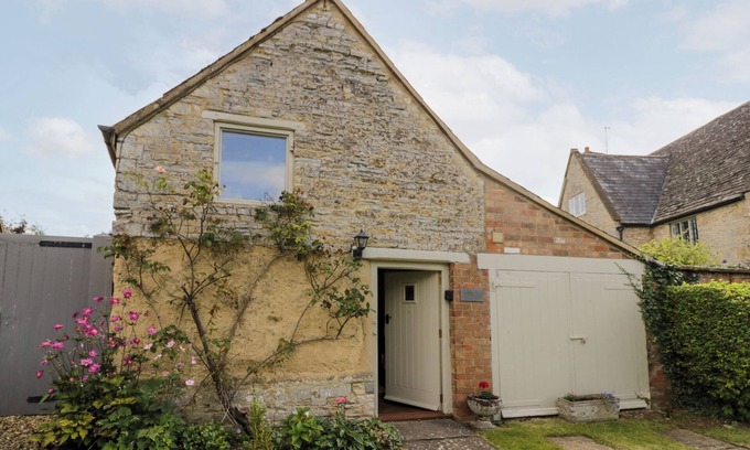 Halford Cottage | OLD BOTHY, romantic, character holiday cottage in Halford