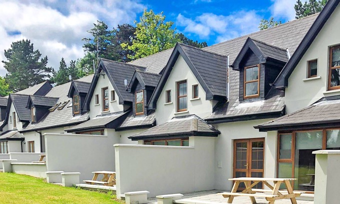 Terryglass House | Old Court Holiday Home No 3 (3 Bed - Sleeps 6)
