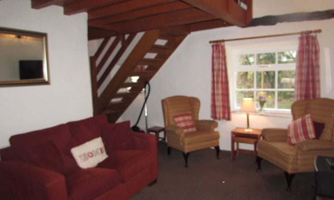 Braithwaite Cottage | old farm mews cottage 1
