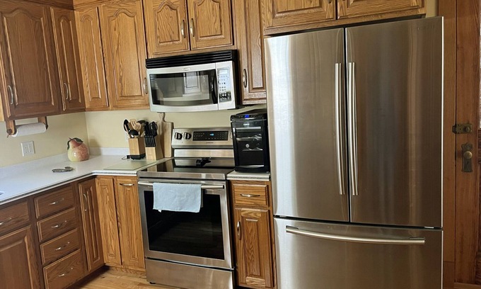 Lime Ridge House | Old Fashioned Elegance; Quiet Country Village Living!