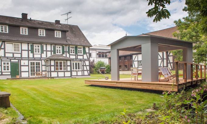 Oberschledorn House | Old half-timbered house of a former watermill, 600 sqm garden