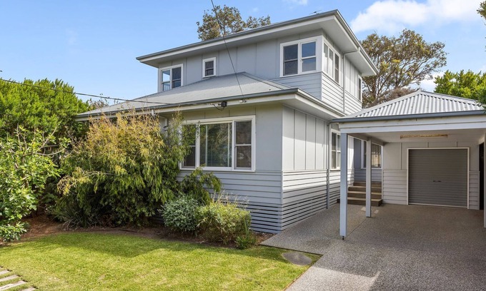Point Lonsdale House | Old Lonsdale Classic on Kirk