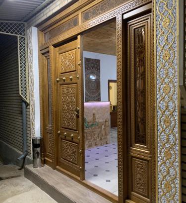Bukhara House | Old Safari Golden Location Guest house with Laundry Service