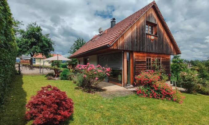 Metlika House | Old Taylor's house