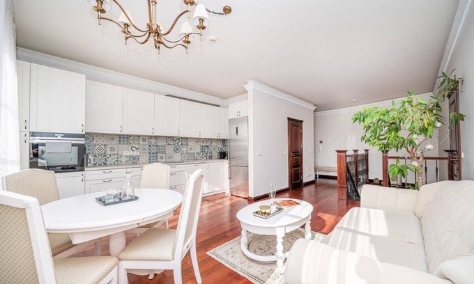 Old Town Apartment | "Old Town Gate Residence" with 3 private bedrooms + 2 separate sleeping places