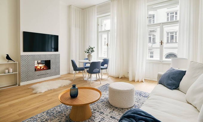 Josefov Apartment | Old Town luxury apartment/Sauna/Bathtub/AC/Fireplace