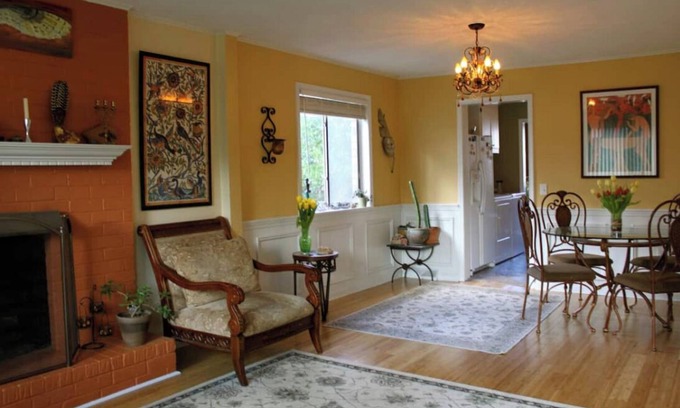 Old Village House | Old Village area Townhouse Garden Retreat