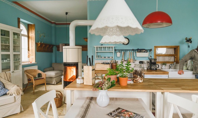 Vöhl-Herzhausen House | Old water tavern vacation home with summer pool, sauna and hot tub
