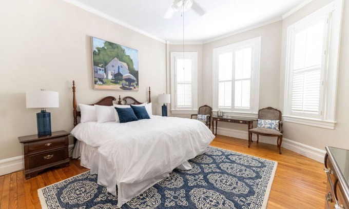 Edenton Bed & Breakfast | Old world charm downtown Edenton near the harbor, with homemade breakfast daily